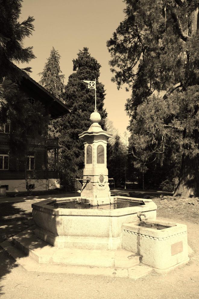 Dorfbrunnen